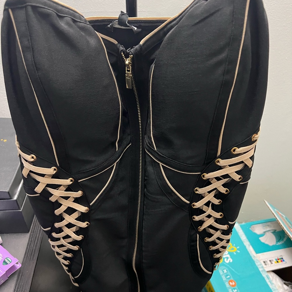 Fashion nova bandage dress size 2x . Tight fitting